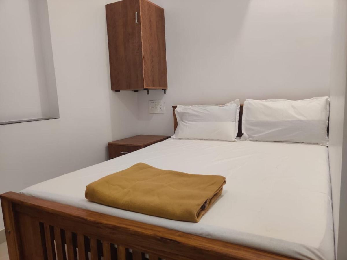 Sri Balaji Lodging Hotel Tiruchchendūr Kültér fotó