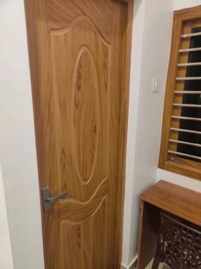 Sri Balaji Lodging Hotel Tiruchchendūr Kültér fotó